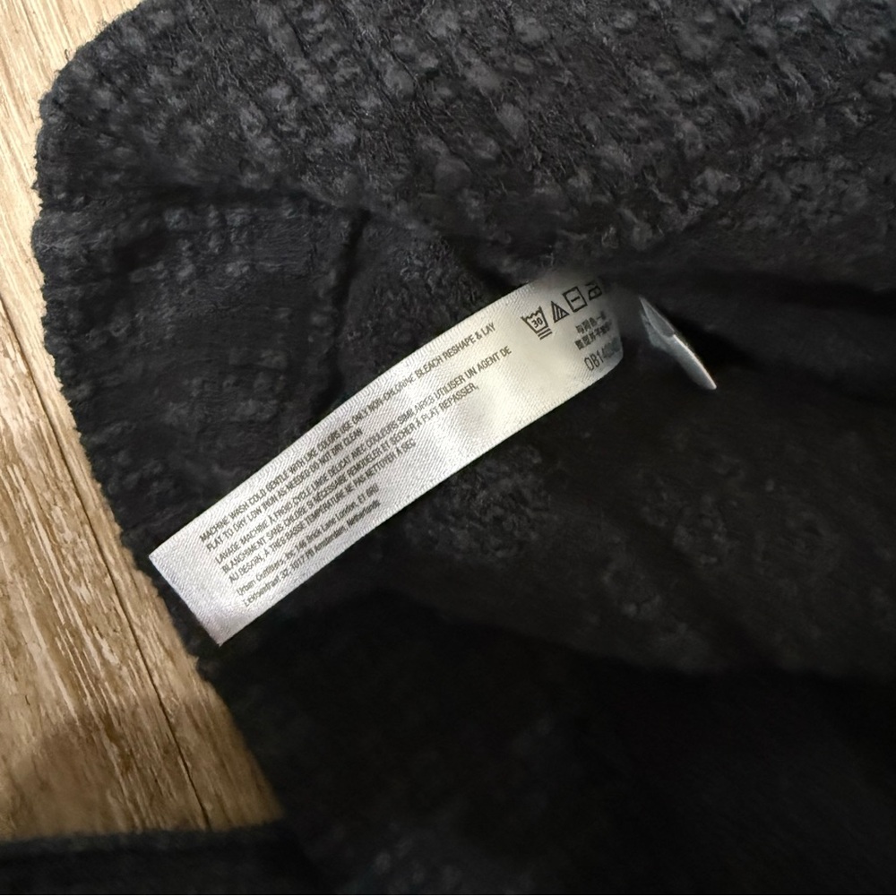 Women's Black Textured Button Blazer Jacket - Picture 4 of 5